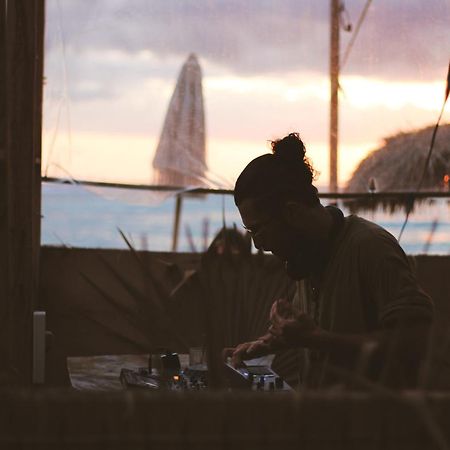Lucky'S Hostel Гили Еър Екстериор снимка