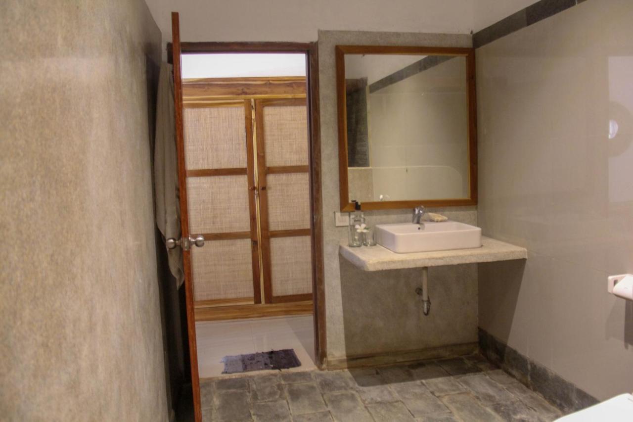 Lucky'S Hostel Гили Еър Екстериор снимка